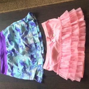 Athletic skort and bonus skirt